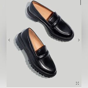 Madewell lugsole loafers in leather. Black loafers size 7.